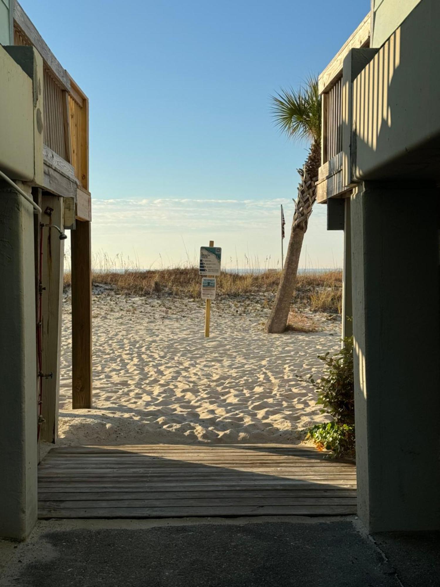 2-bedroom On W/pool Apartment Gulf Shores
