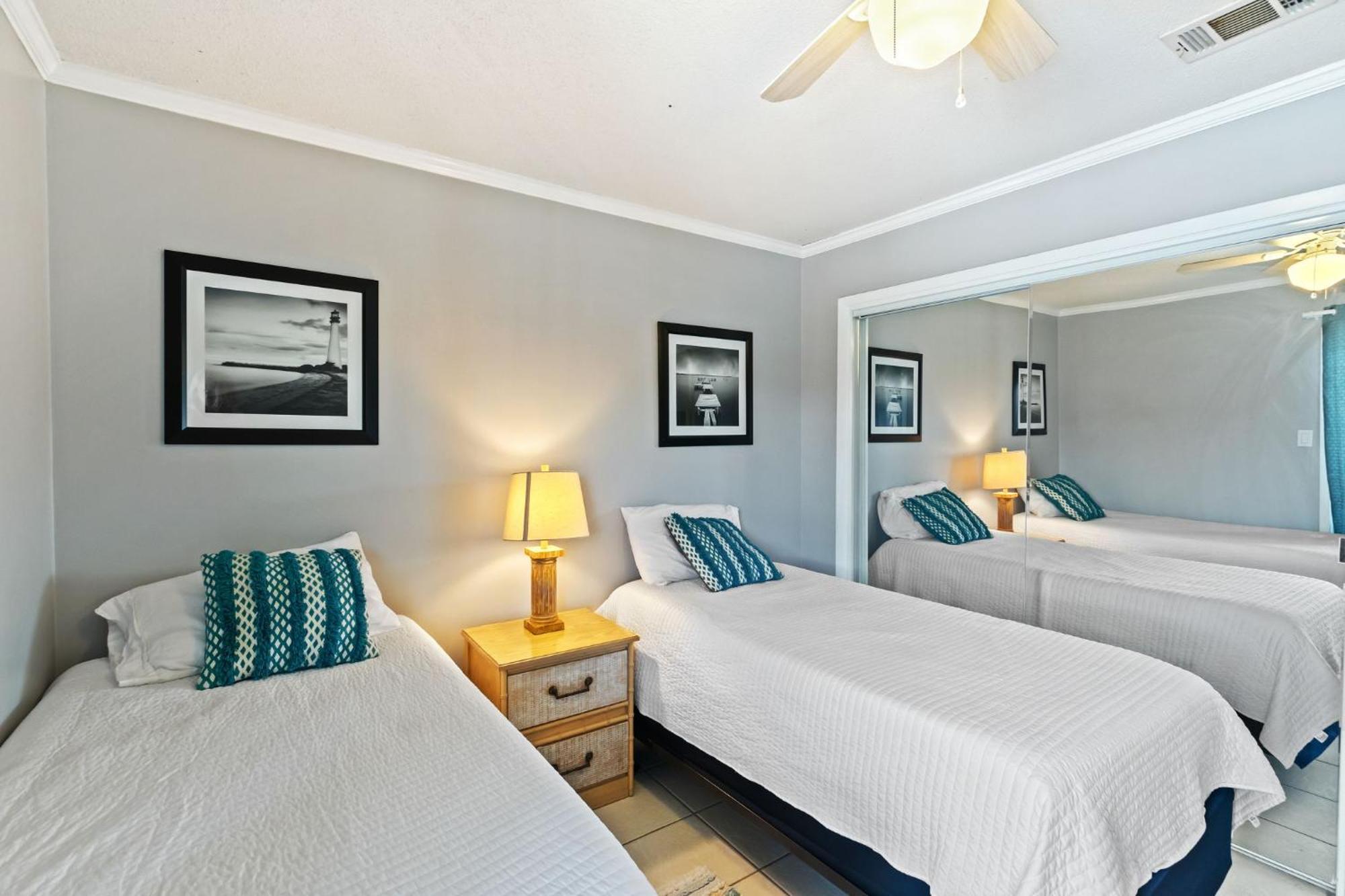 2-bedroom On W/pool Gulf Shores