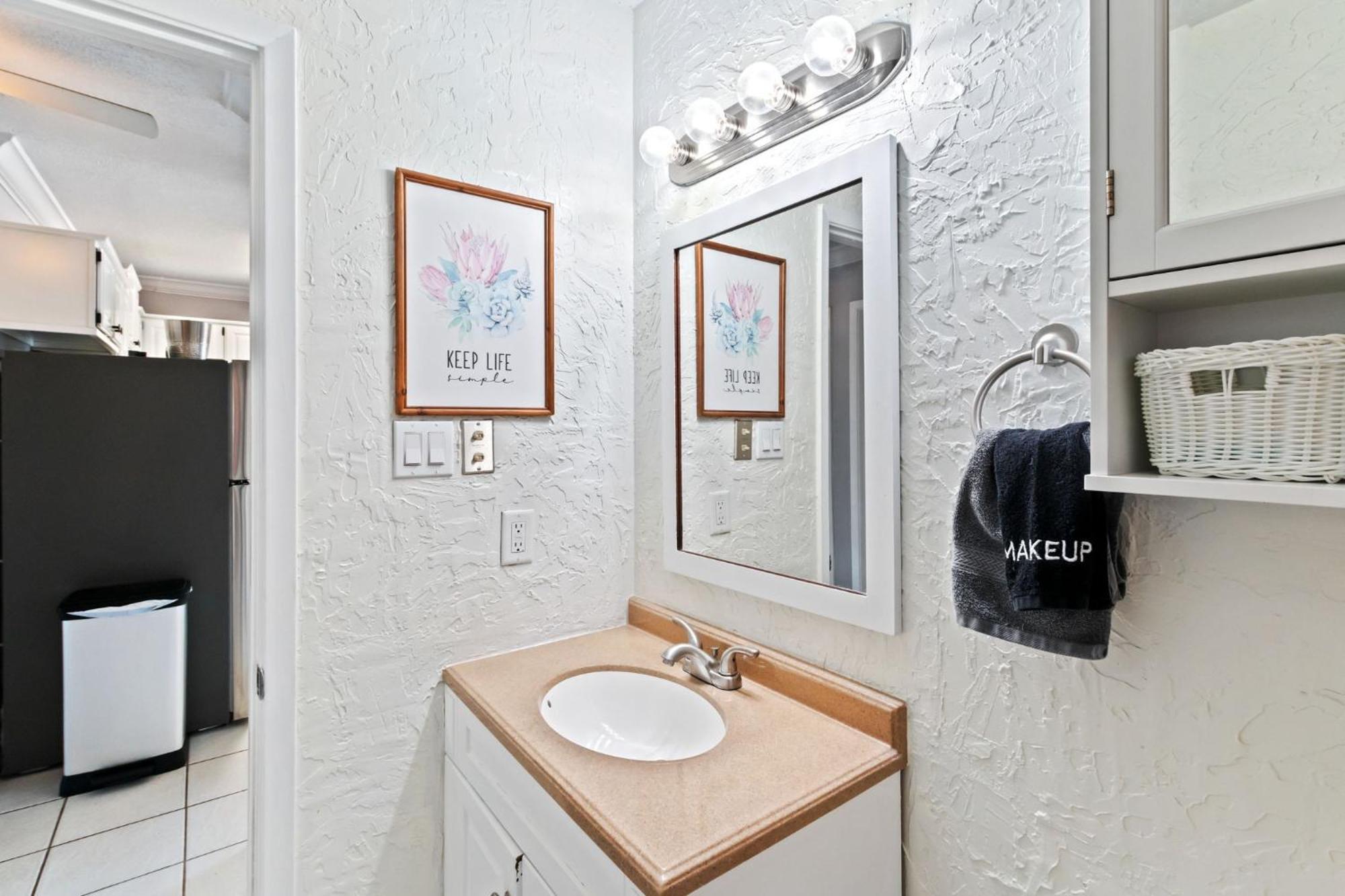 Apartment 2-bedroom On W/pool