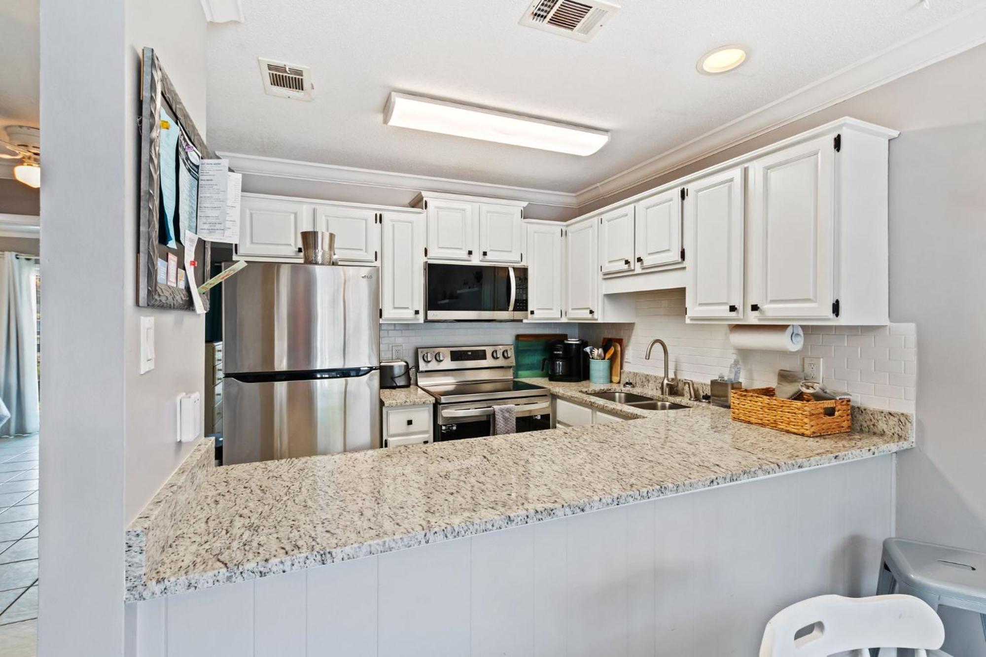 2-bedroom On W/pool Apartment *