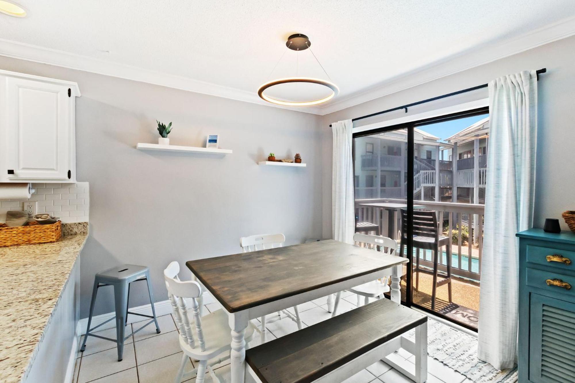 2-bedroom On W/pool *
